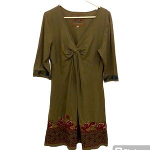 Johnny Was Green Midi Sundress with V-Neck and Cuffed Sleeves